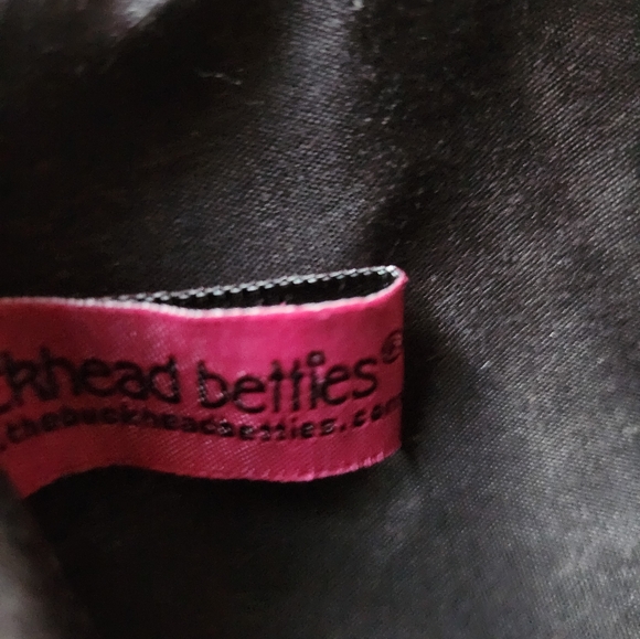 Drawstring Tassel Bag from Buckhead Betties Durry Black / Cream DDB-04025 NWT - Picture 7 of 11